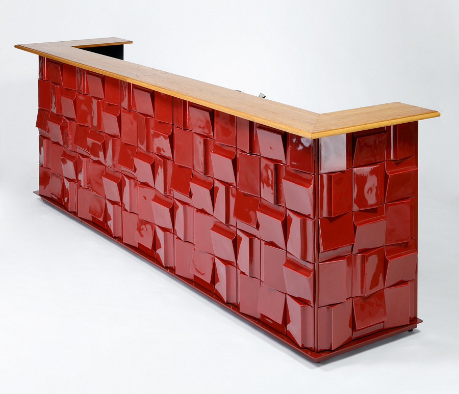 Bar móvel com frente especial