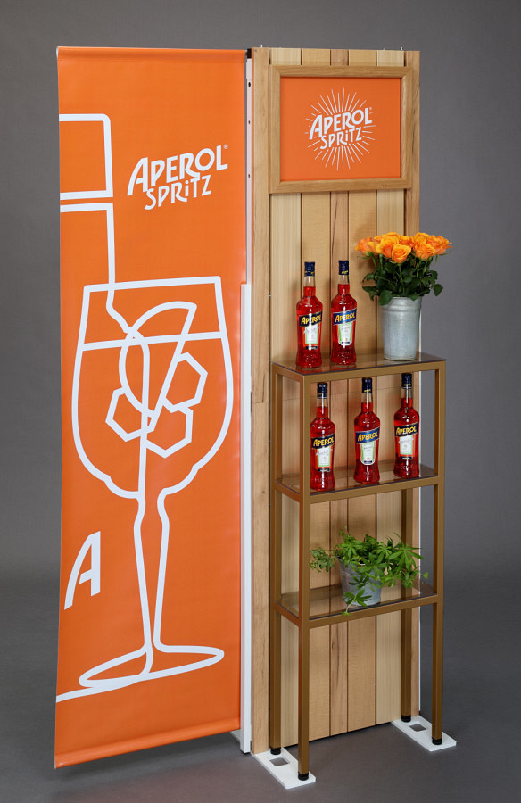 Parede traseira para um pequeno balcão de promoção