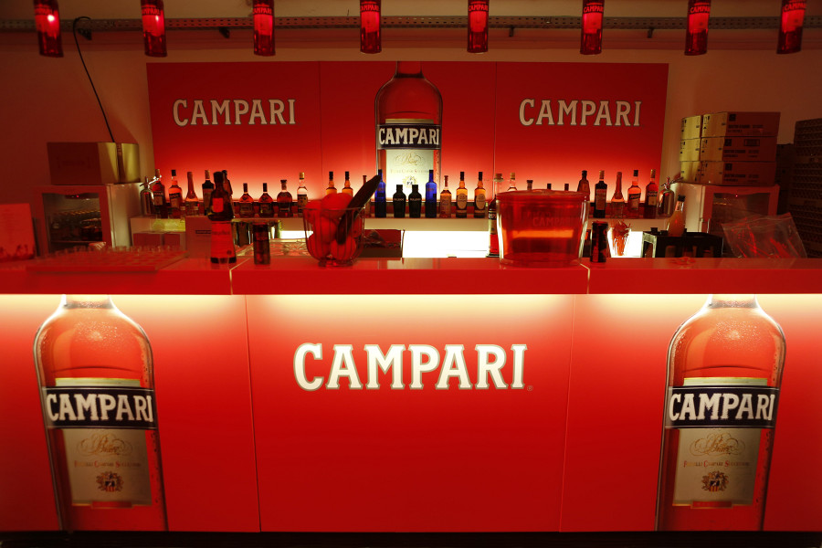 Promotion-Theke von Campari mit LED-Beleuchtung