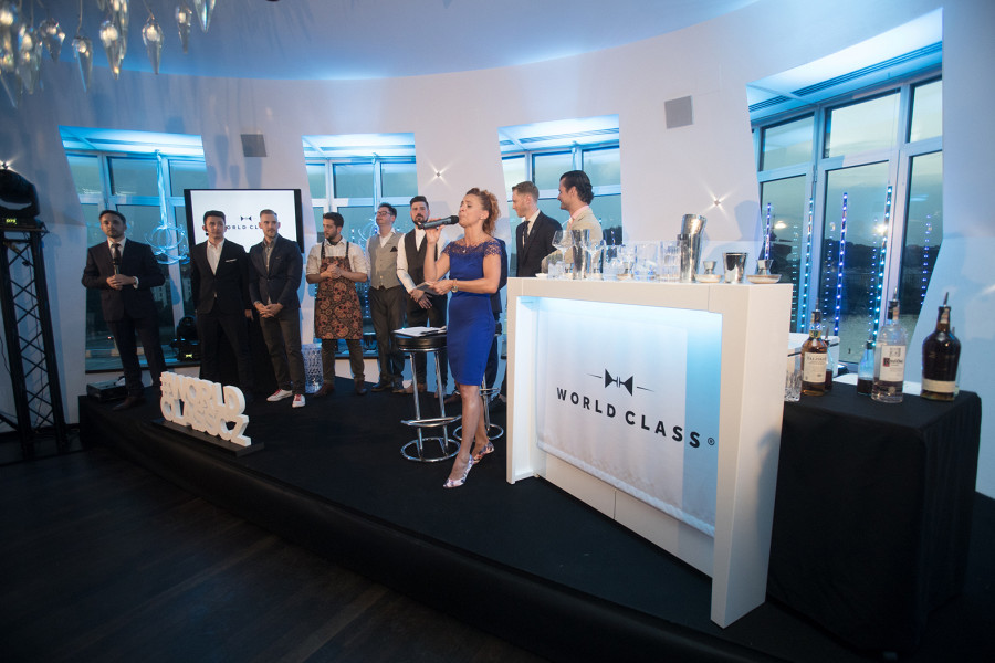 Weiße Cocktailbar für die World Class Competition von Diageo.