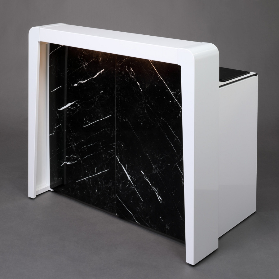 faltbare Cocktailtheke mit Marmor Front.