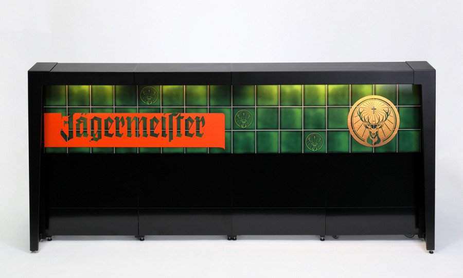 Mobile Promotionbar in schwarz mit Jägermeister Branding.