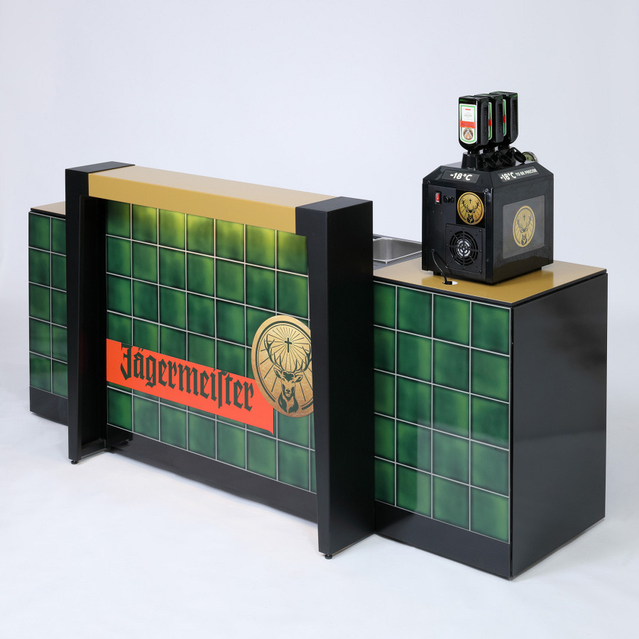 rollbare Theke mit Zapfstation und Branding.